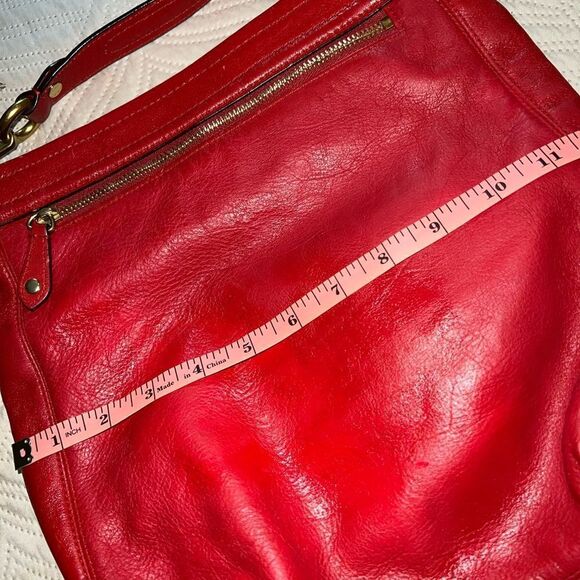 Coach candy apple red hobo bag! Euc! - Picture 14 of 17